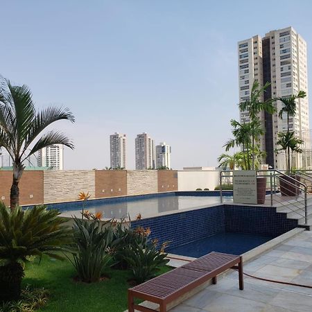 Moderno Flat Com Vista Para O Parque Vaca Brava Goiania Luaran gambar