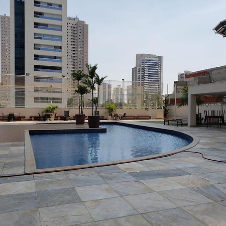 Moderno Flat Com Vista Para O Parque Vaca Brava Goiania Luaran gambar