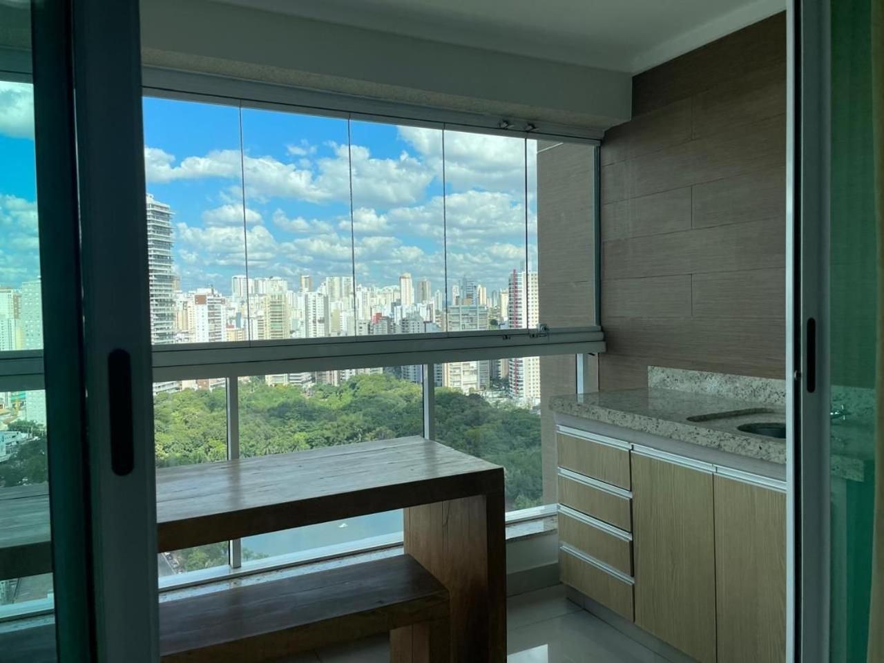 Moderno Flat Com Vista Para O Parque Vaca Brava Goiania Luaran gambar