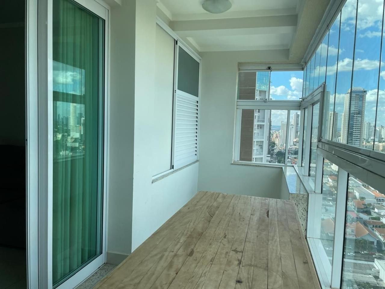 Moderno Flat Com Vista Para O Parque Vaca Brava Goiania Luaran gambar